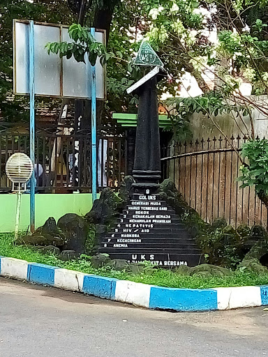 Tugu UKS Mini