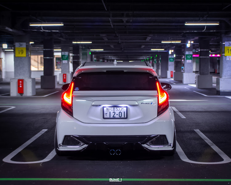 アクアの九州AQUA・バックシャンな愛車・テールゲートスポイラー・雪で汚れたに関するカスタム事例の投稿画像1枚目