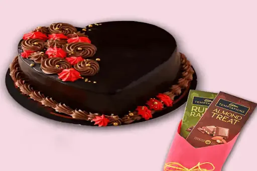 Delicious Valentines Day Chocolate Cake [500 Grams] With Cadbury