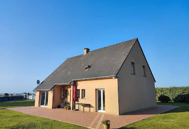 Maison en bord de mer avec jardin 2