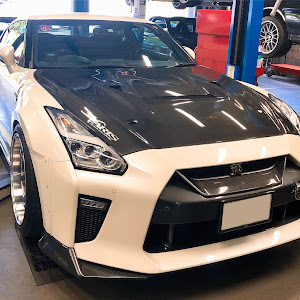 NISSAN GT-R R35