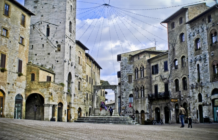 Giocando in piazza di alessandrocastellani