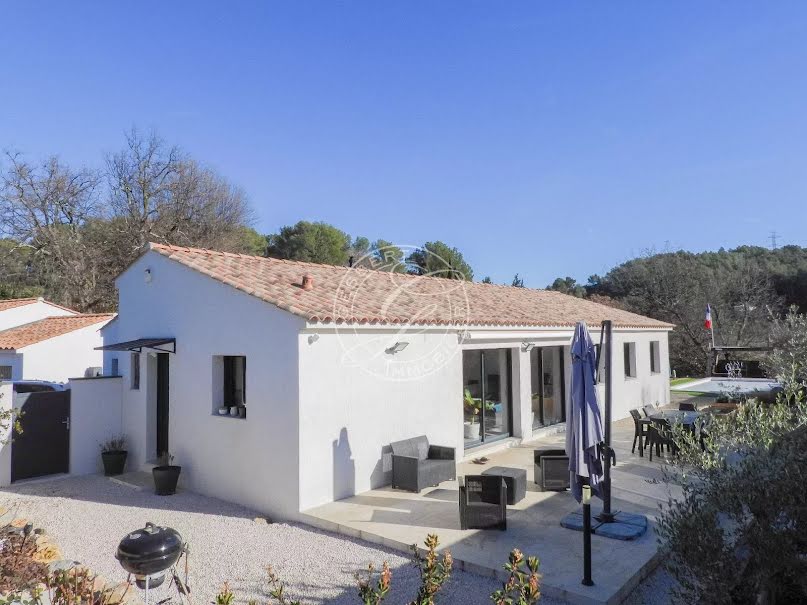 Vente villa 6 pièces 130.5 m² à Trans-en-Provence (83720), 576 000 €