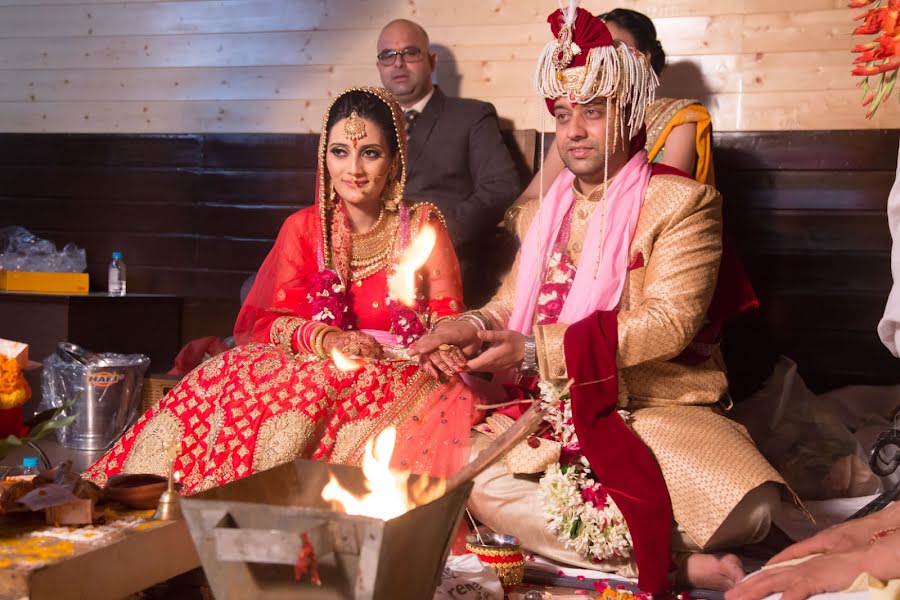 婚禮攝影師Veeresh Pathania（pixeldhabakullu）。2020 12月9日的照片