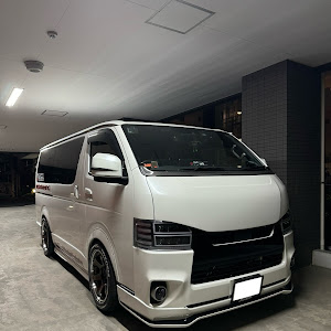 ハイエースバン TRH200V