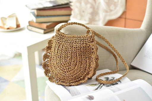 Title 7, Elegant Retro Wood Ear Lace Straw Bag for Women...
