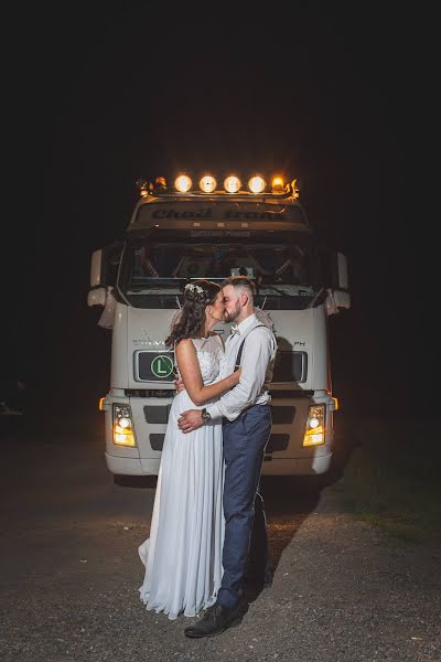 Fotógrafo de casamento Tomáš Vlček (vlcekphoto). Foto de 8 de março 2019