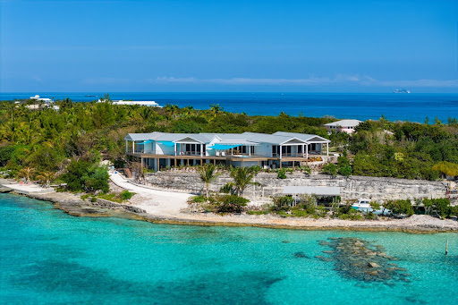Maison avec piscine et jardin 1