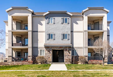 Apartment with pool 10