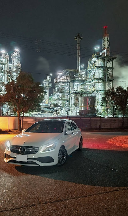 Aクラス ハッチバックのCTの皆さんいつもイイネ＆コメありがとう・メルセデス・ベンツ・工場夜景と愛車・2月もよろしくお願いします・ドライブに関するカスタム事例の投稿画像1枚目
