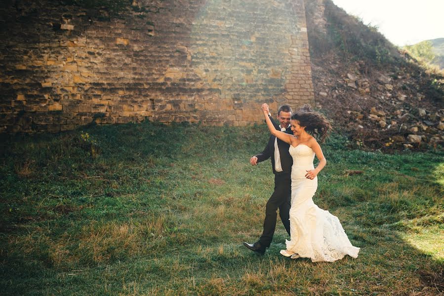 Vestuvių fotografas Nazariy Karkhut (karkhut). Nuotrauka 2015 balandžio 2