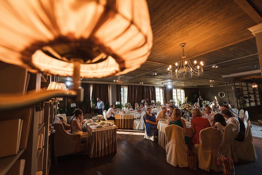 Fotógrafo de casamento Aleksandr Portov (portosik). Foto de 31 de outubro 2017