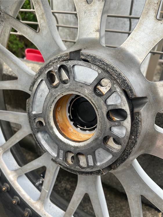 アルファードのDIY・workwheels・スペーサーに関するカスタム事例の投稿画像2枚目