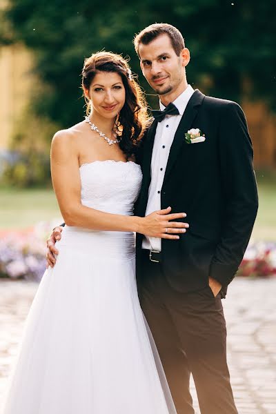 Fotografo di matrimoni Tamas Kalosi (momental). Foto del 13 luglio 2019