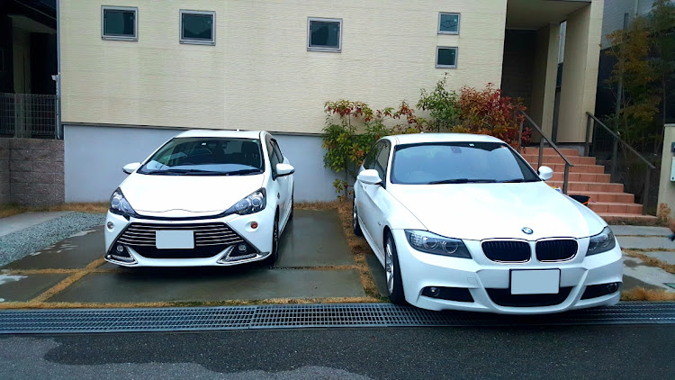 アクアのBMW3シリーズ・洗車に関するカスタム事例の投稿画像1枚目