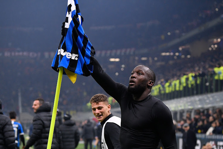 📷 'Koning' Romelu Lukaku deelt sneertje uit aan Zlatan Ibrahimovic na Milanese derby