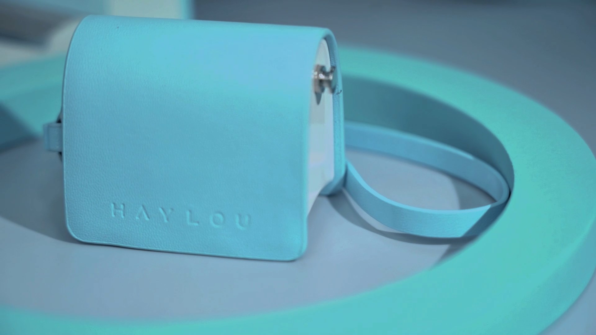 Haylou Lady Bag True Wireless Earbuds: A Fashionable Audio Companion