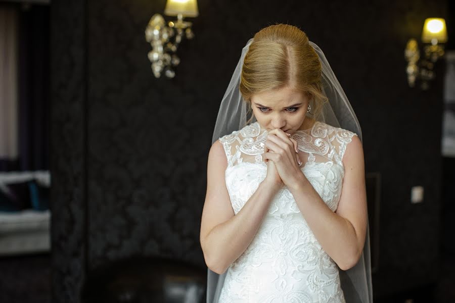 Fotógrafo de casamento Evgeniya Ryazanova (ryazanovafoto). Foto de 16 de maio 2017