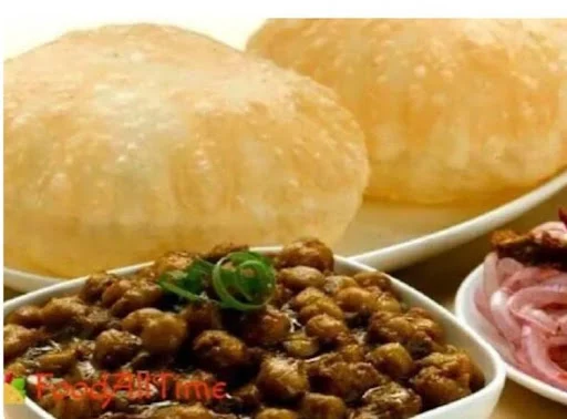 Chola Bhatura (2 Pcs)