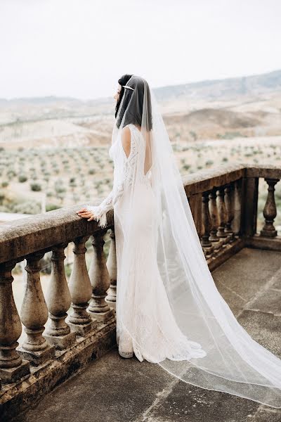 Wedding photographer Nadya Ravlyuk (vinproduction). Photo of 19 December 2019