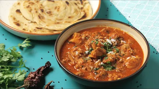 3 Wheat Paratha With Chicken Kadai Masala