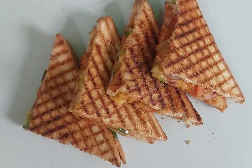 Chicken Tikka Grilled Sandwich