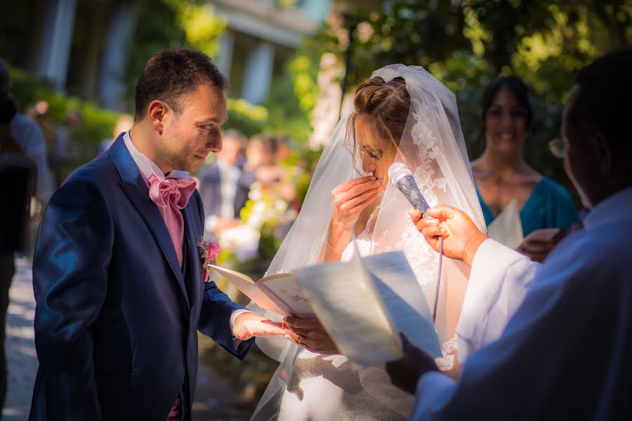 Fotógrafo de casamento Luca Campanelli (lucalaura). Foto de 23 de setembro 2019