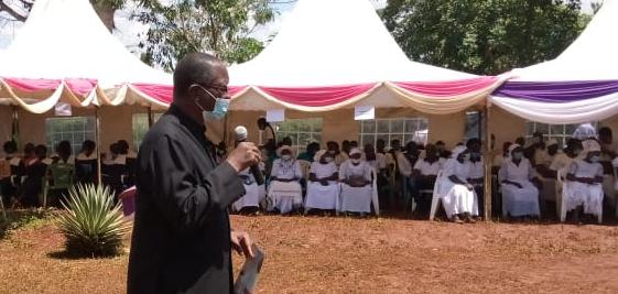 Busia Deputy Governor Moses Mulomi during the burial of Lay Canon Kackton Sikuda in Marachi West