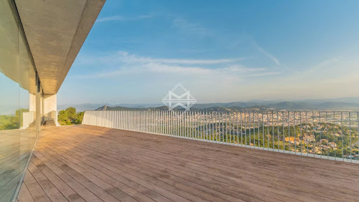 Villa avec piscine et terrasse 4