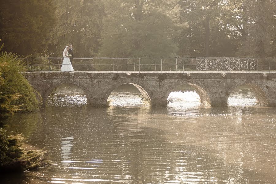 Photographe de mariage Matt Staniek (lightonfilm). Photo du 31 octobre 2014