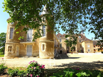 château à Avallon (89)