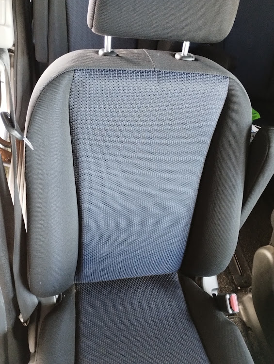 クロスビーのレカロシート・ノーマル・戻し作業・納車待ち・腰が悲鳴あげてますwに関するカスタム事例の投稿画像4枚目