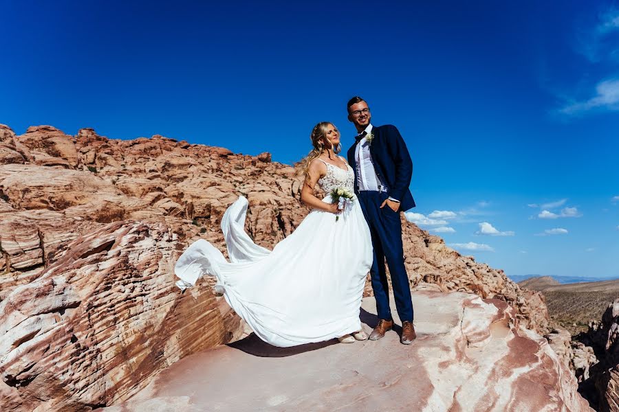 Wedding photographer Sascha Moll (theweddingstory). Photo of 25 August 2020