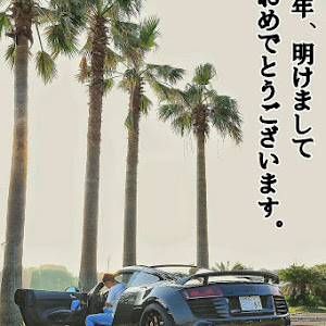 R8 クーペ