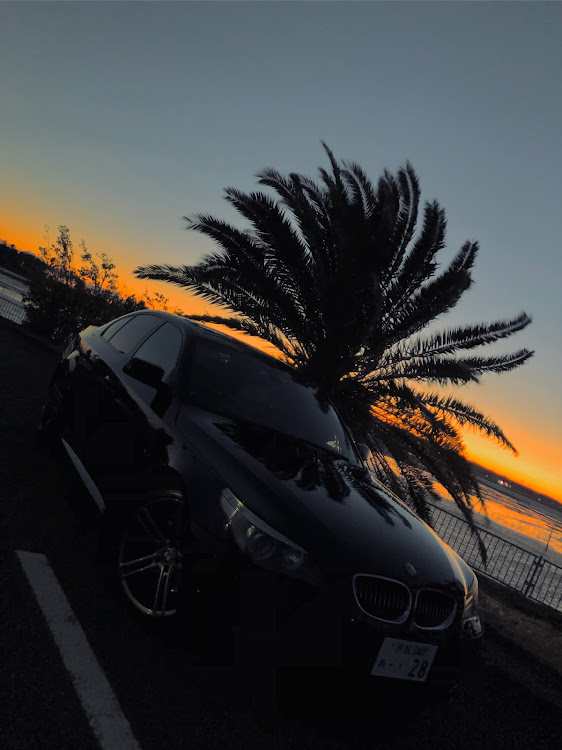 M5のBMW・M5・浜松・日没・浜名湖大橋に関するカスタム事例の投稿画像1枚目