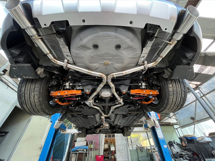 フォレスターのADVAN Racing R6・フォレスター・フォレスターXT・SUV・スバル乗りと繋がりたいに関するカスタム事例の投稿画像1枚目