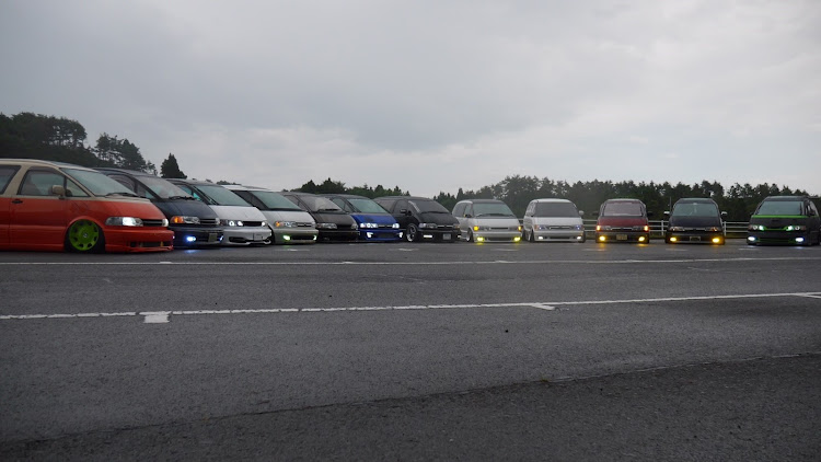 エスティマの思い出・仕事終わりにパシャリに関するカスタム事例の投稿画像3枚目