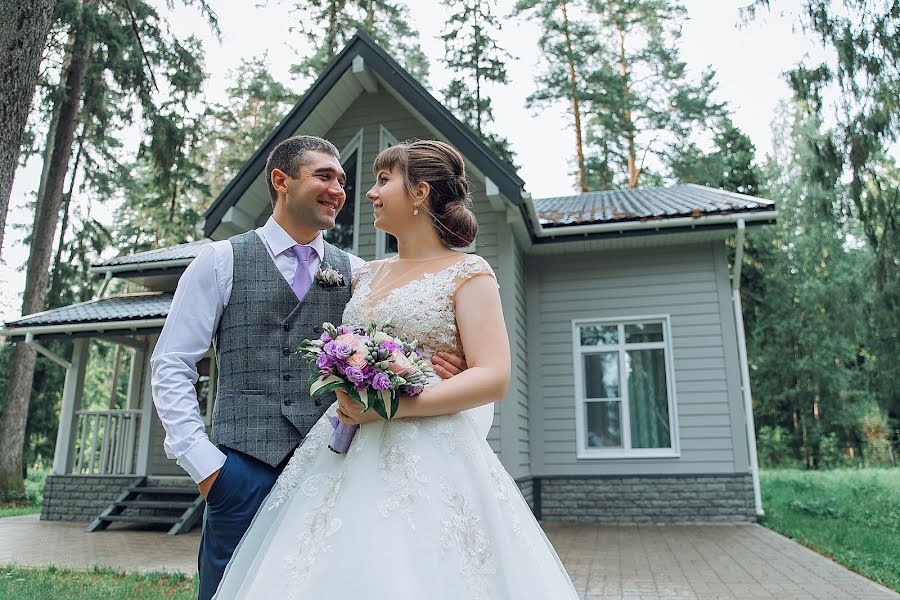 Fotógrafo de casamento Sergey Uglov (serjuglov). Foto de 2 de agosto 2019