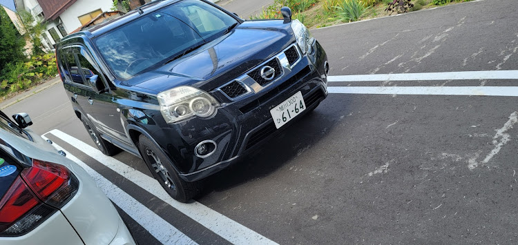 ゆーさんが投稿した駐車場あるある・はみ出し・マナー違反に関するカスタム事例の投稿画像1枚目