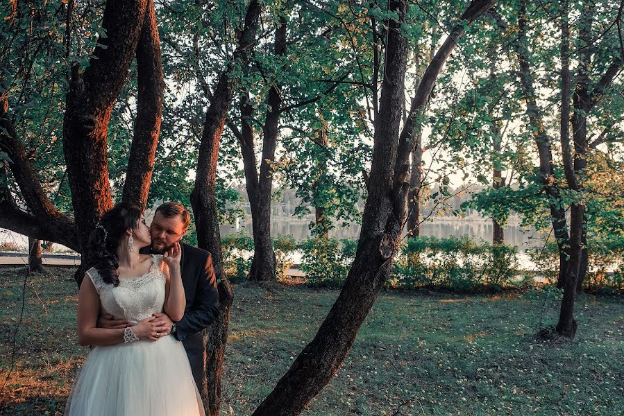 Fotógrafo de casamento Evgeniy Lavrov (evgenylavrov). Foto de 18 de março 2020