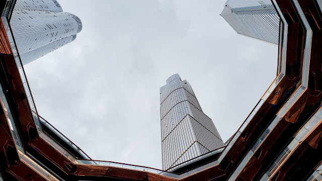 Looking up from Vessel