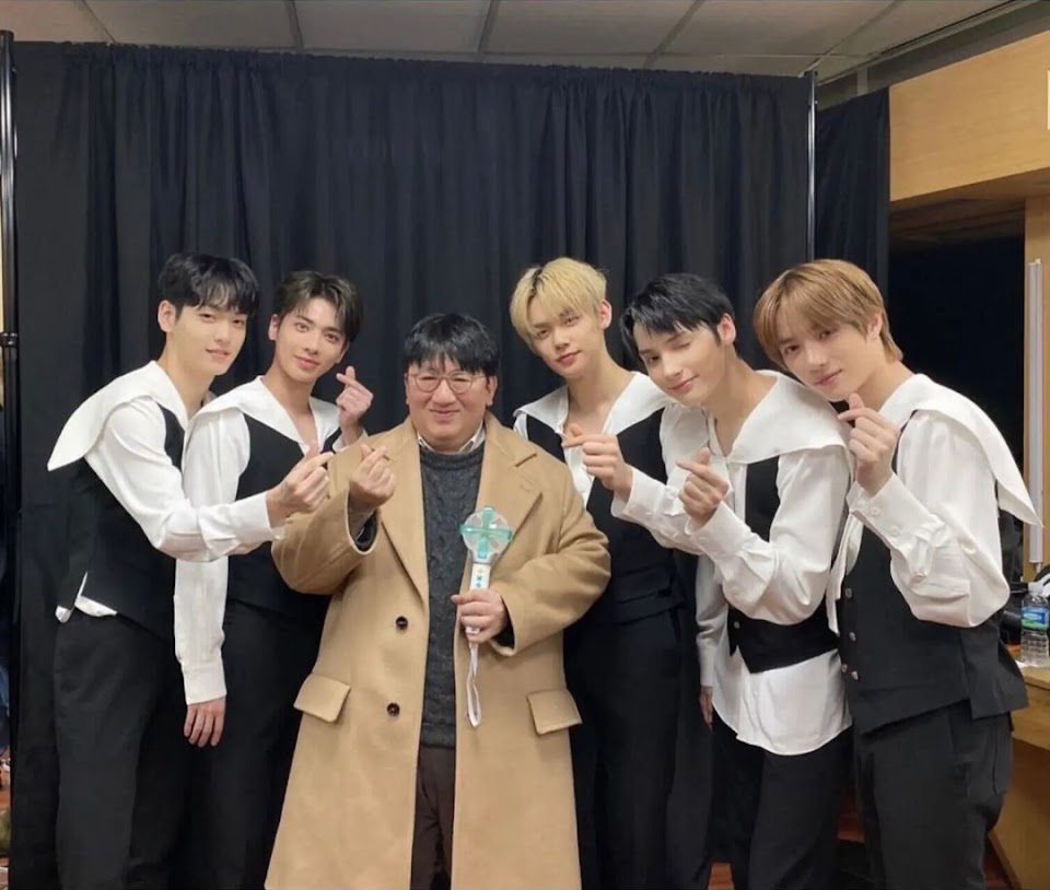 txt bang si hyuk @hitmanb72 2