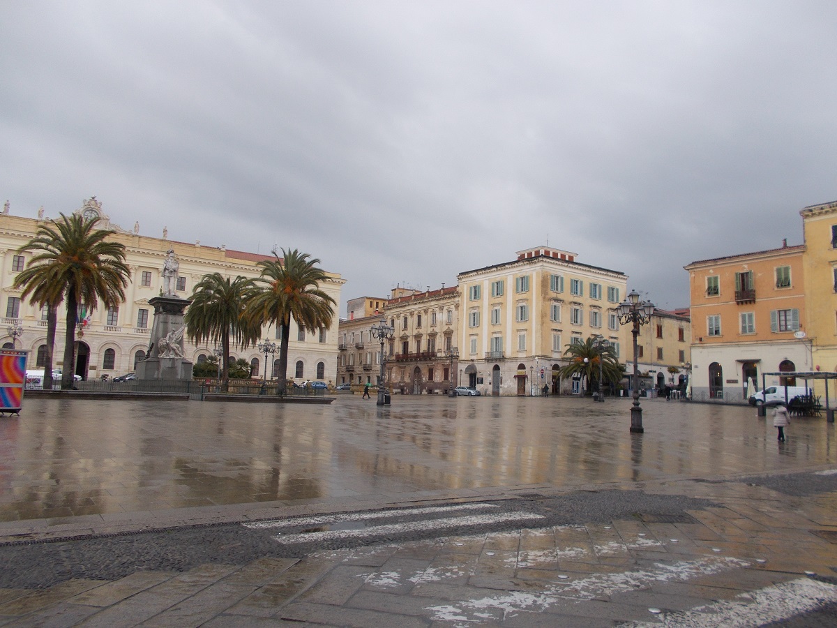 Piazza sotto la pioggia di Pretoriano