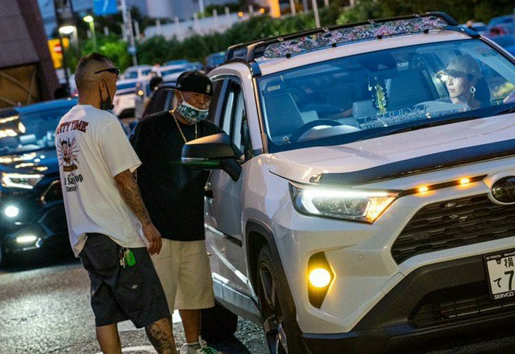 RAV4の一眼レフカメラ・ﾄﾞｫｫｫｫｫｫ━(ﾟДﾟ)━ｫｫｫｫｫｫﾝ!!!・輩感満載(笑)に関するカスタム事例の投稿画像8枚目
