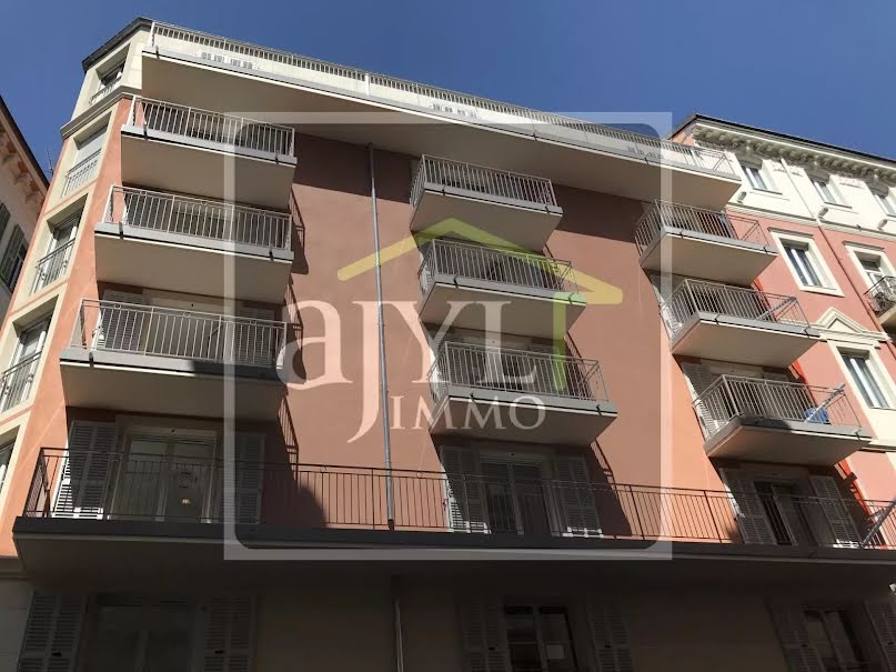 Vente appartement  19.57 m² à Nice (06000), 102 104 €