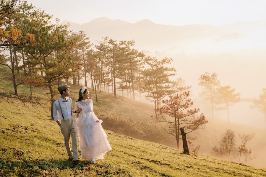 結婚式の写真家Phạm Viết Phi (romstudios)。2021 5月17日の写真