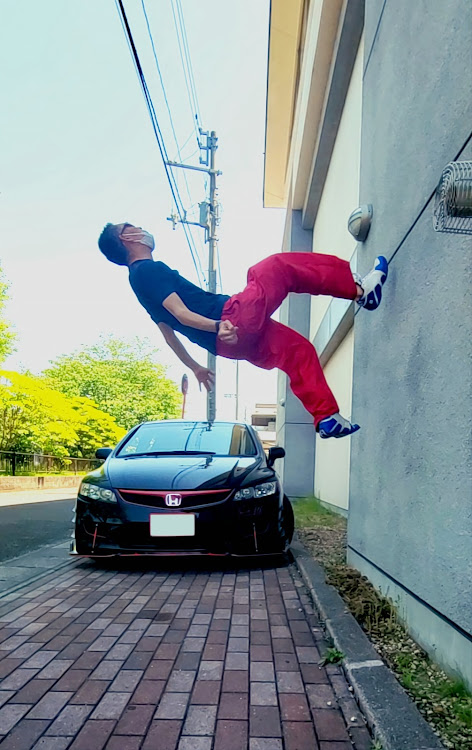 シビックタイプRの壁バク・技の思い出放出・自作アイラインに関するカスタム事例の投稿画像1枚目