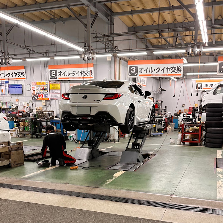 GR86のパンク修理・メーター配線処理・今週末はカスタム復帰予定に関するカスタム事例の投稿画像1枚目