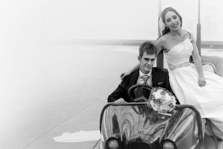 婚礼摄影师Iñaki Elola（inakielola）。4月19日的照片