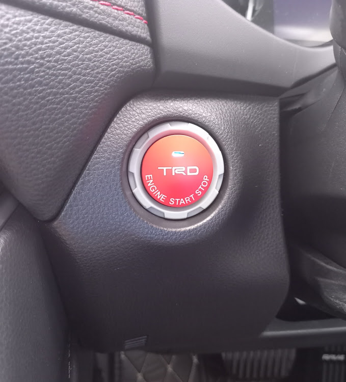 RAV4のエンジンスタートボタン・プッシュスタート・TRDに関するカスタム事例の投稿画像2枚目